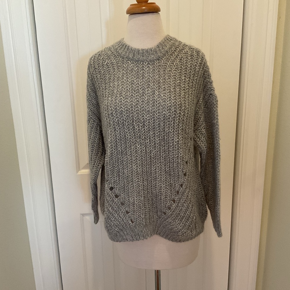 American Eagle Outfitters Heather Gray Crew Neck Sweater